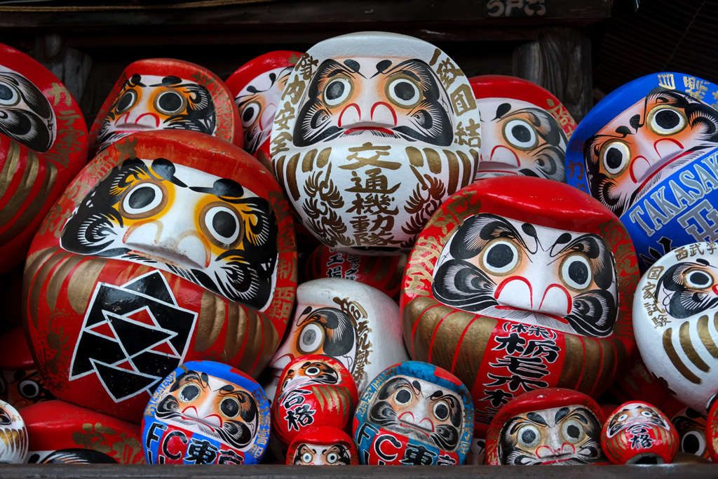 daruma có nhiều màu