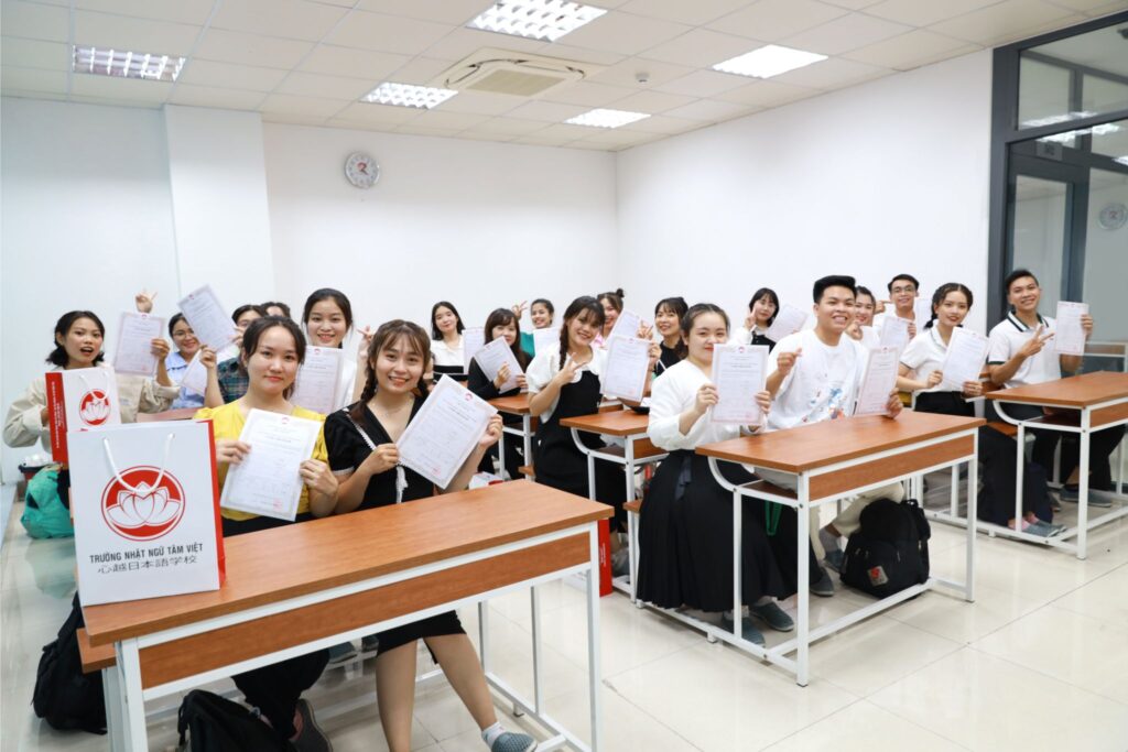 Khai giảng lớp tiếng Nhật N5 - N3 tại Tân Phú tháng 9/2025: Giảm đến 25% học phí 3 nhat ngu tam viet chieu sinh khoa hoc tieng nhat jlpt n5 n4 n2