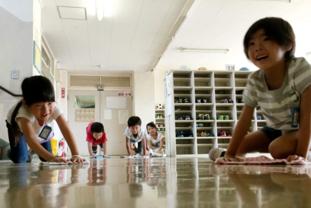 5 điều thú vị về giáo dục Nhật Bản khiến bạn phải “wow”! 3 nhat ngu tam viet thu vi ve giao duc 3