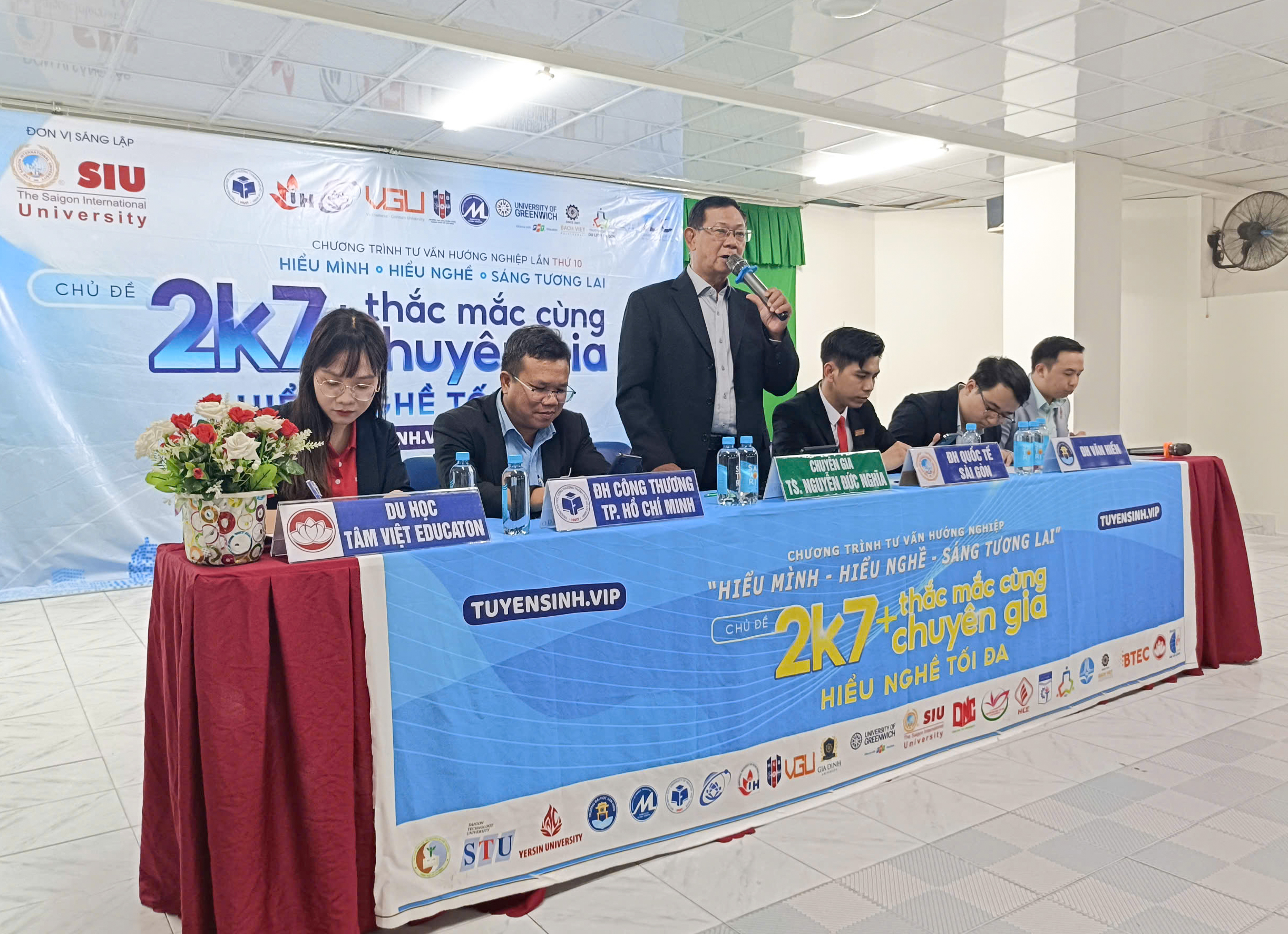 phát biểu về shooltour